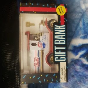 1996 Golden Classic gift bank  - Pepsi-Cola